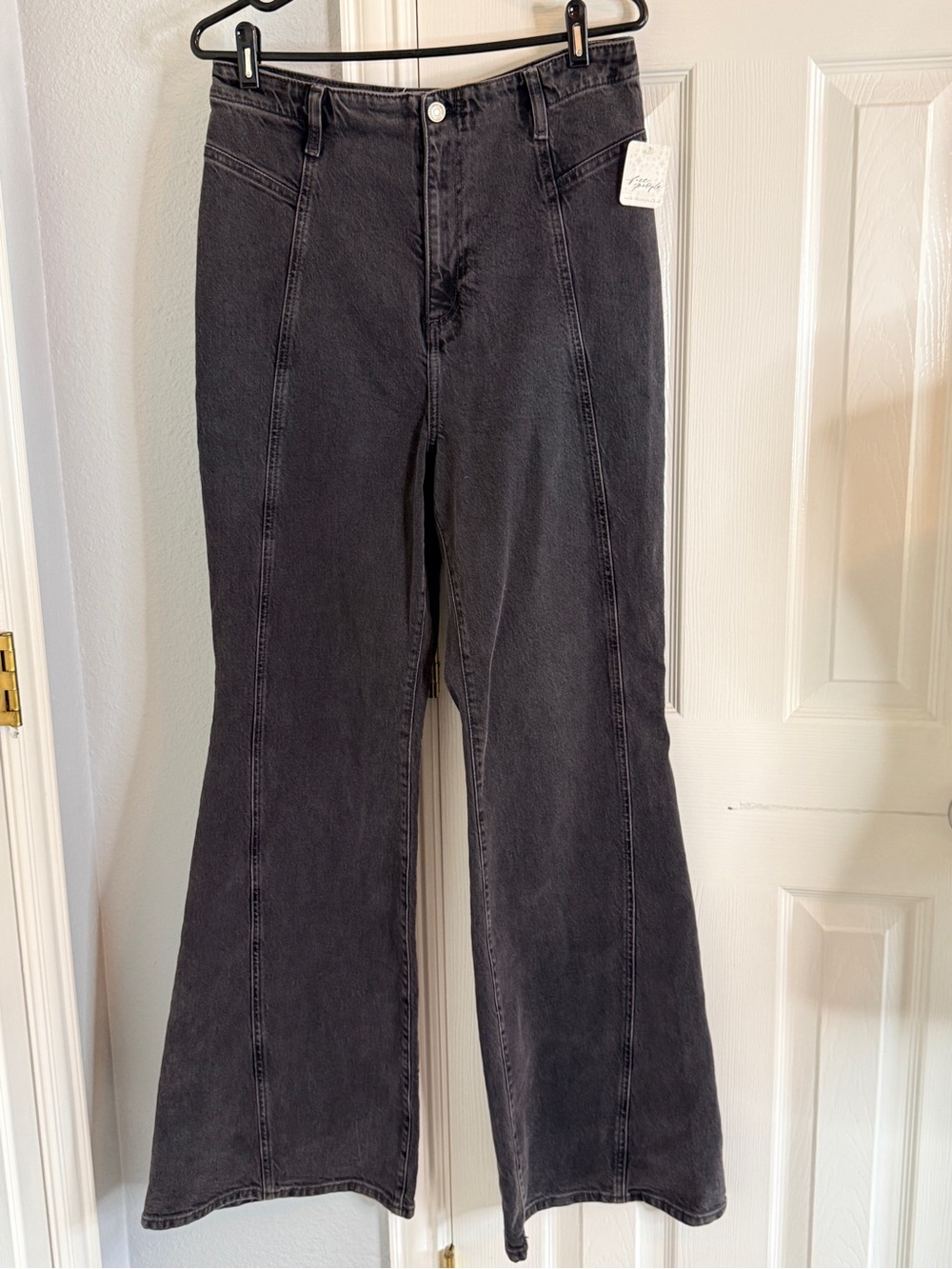 NWT Free People We The Free Florence Flare Jeans Black Coal 31